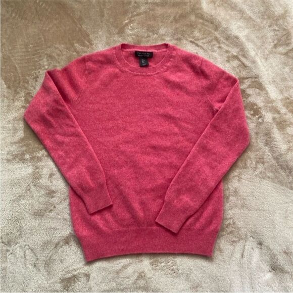 Tahari 100% cashmere Pink Crewneck Sweater Classic Knit, L - Picture 1 of 5